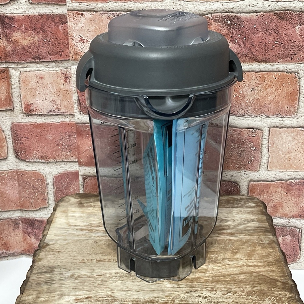 Vitamix ~ Mini 32oz Dry Grains Container Tritan Dry Blade & Blend More - Picture 8 of 10